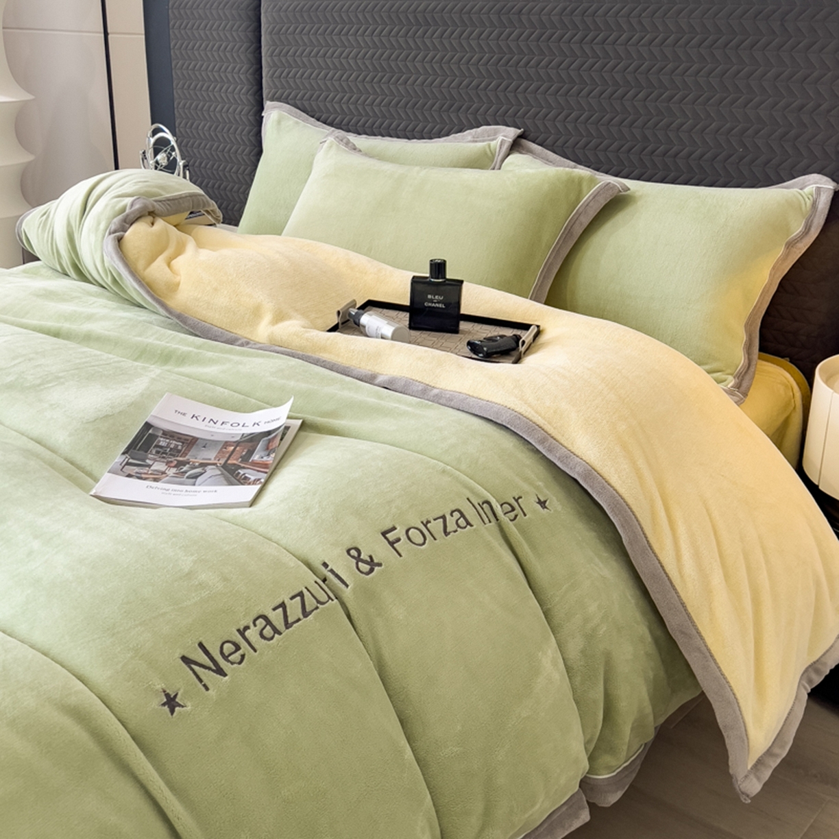 91家纺网 家纺一手货源 找家纺 印季家纺 2025新款牛奶绒两星绣花包边四件套 草绿-奶油黄