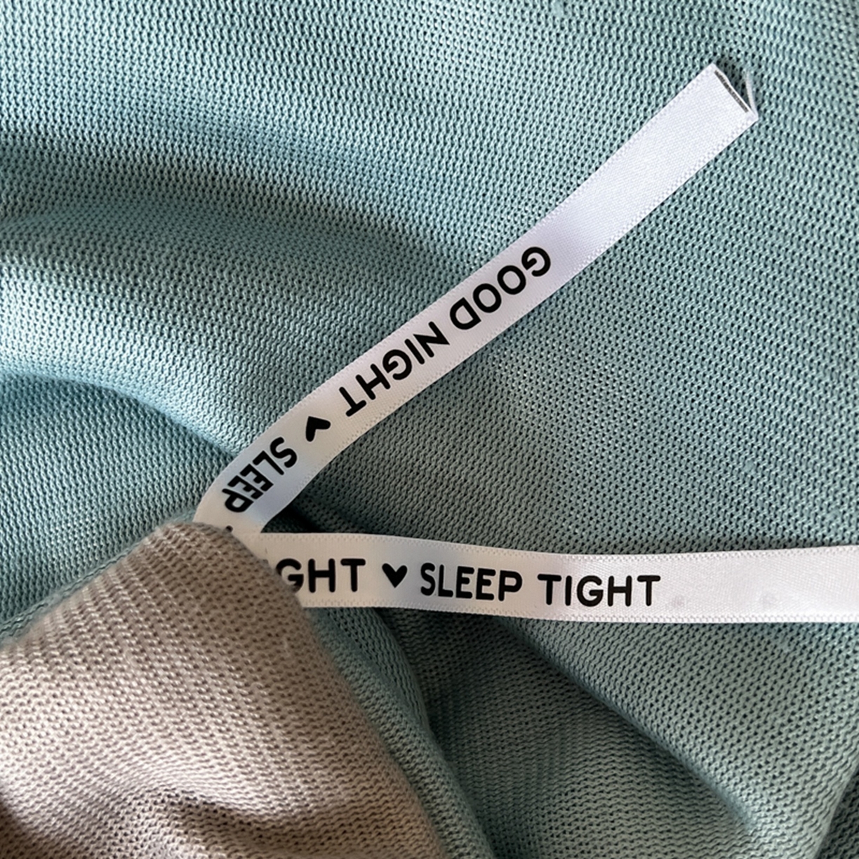 91家纺网 家纺一手货源 找家纺 （总）印季家纺 2025新款牛奶绒两星绣花包边四件套