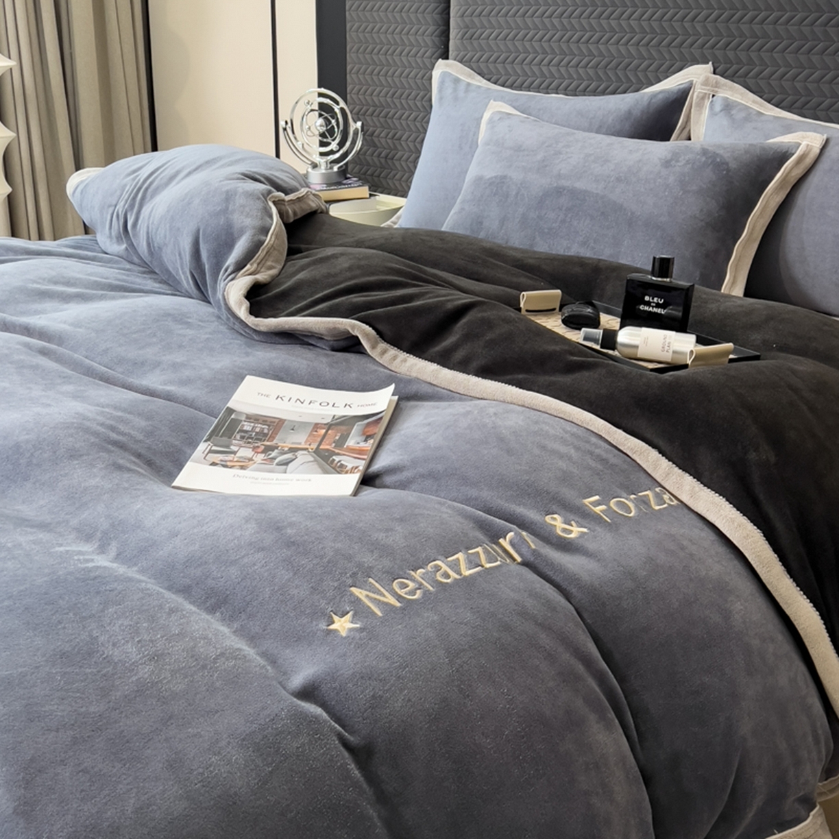 91家纺网 家纺一手货源 找家纺 印季家纺 2025新款牛奶绒两星绣花包边四件套 紫灰-深灰