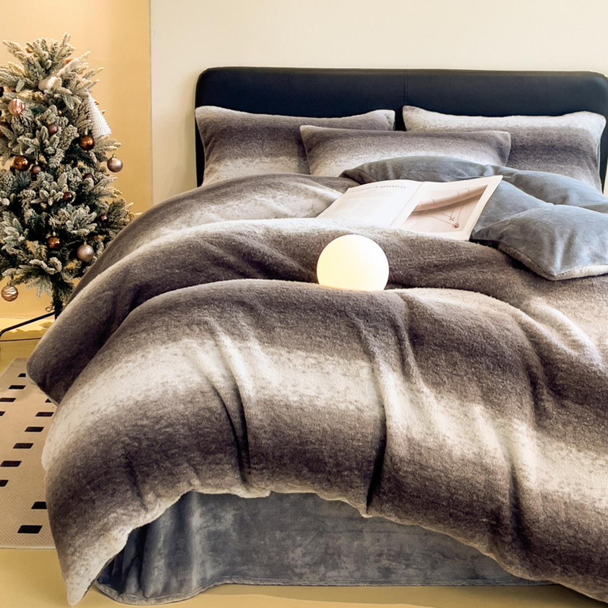 91家纺网 家纺一手货源 找家纺 印季家纺 2025新款轻奢简约羊呢绒亲肤保暖四件套 灰色大条纹