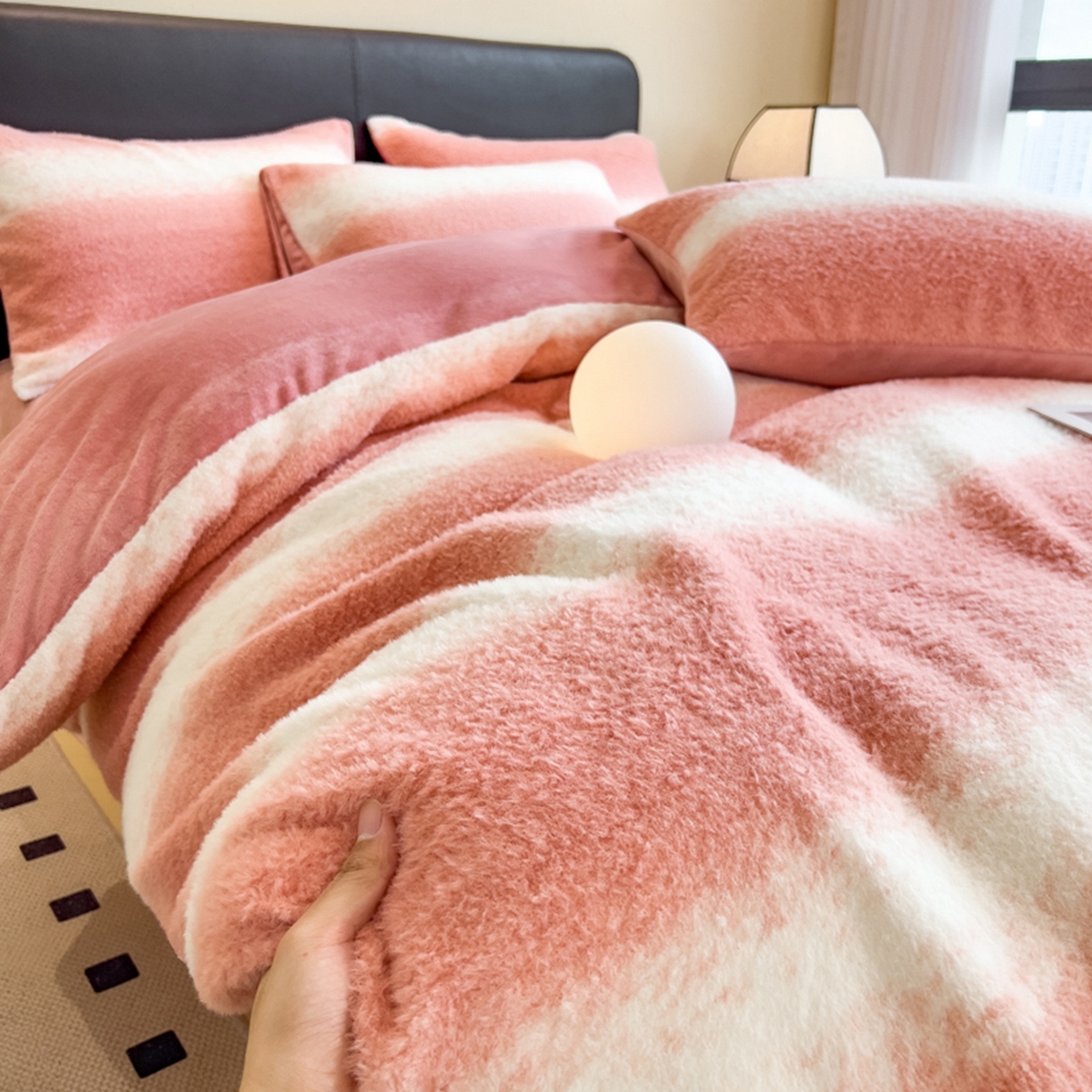 91家纺网 家纺一手货源 找家纺 （总）印季家纺 2025新款轻奢简约羊呢绒亲肤保暖四件套