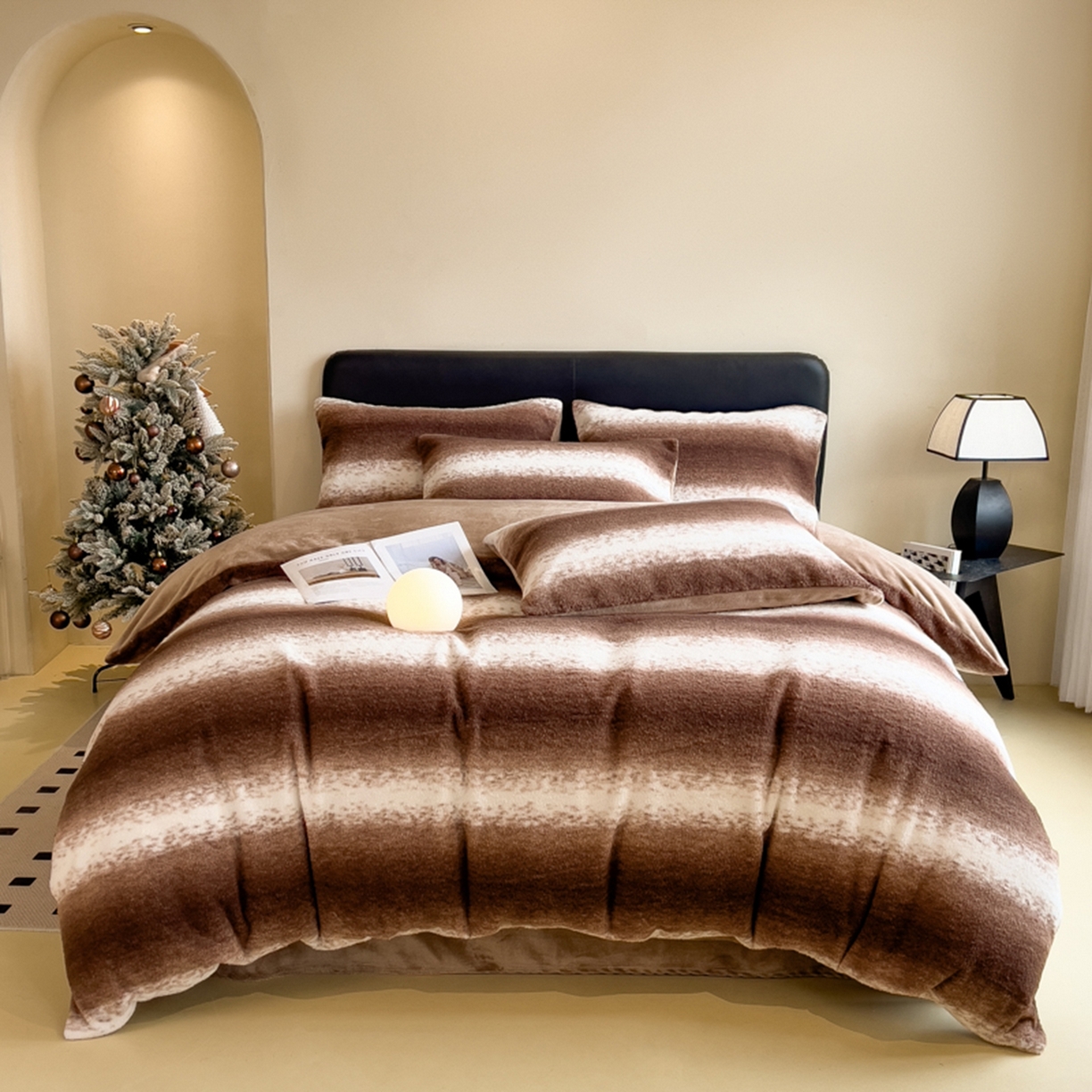 91家纺网 家纺一手货源 找家纺 印季家纺 2025新款轻奢简约羊呢绒亲肤保暖四件套 棕色大条纹