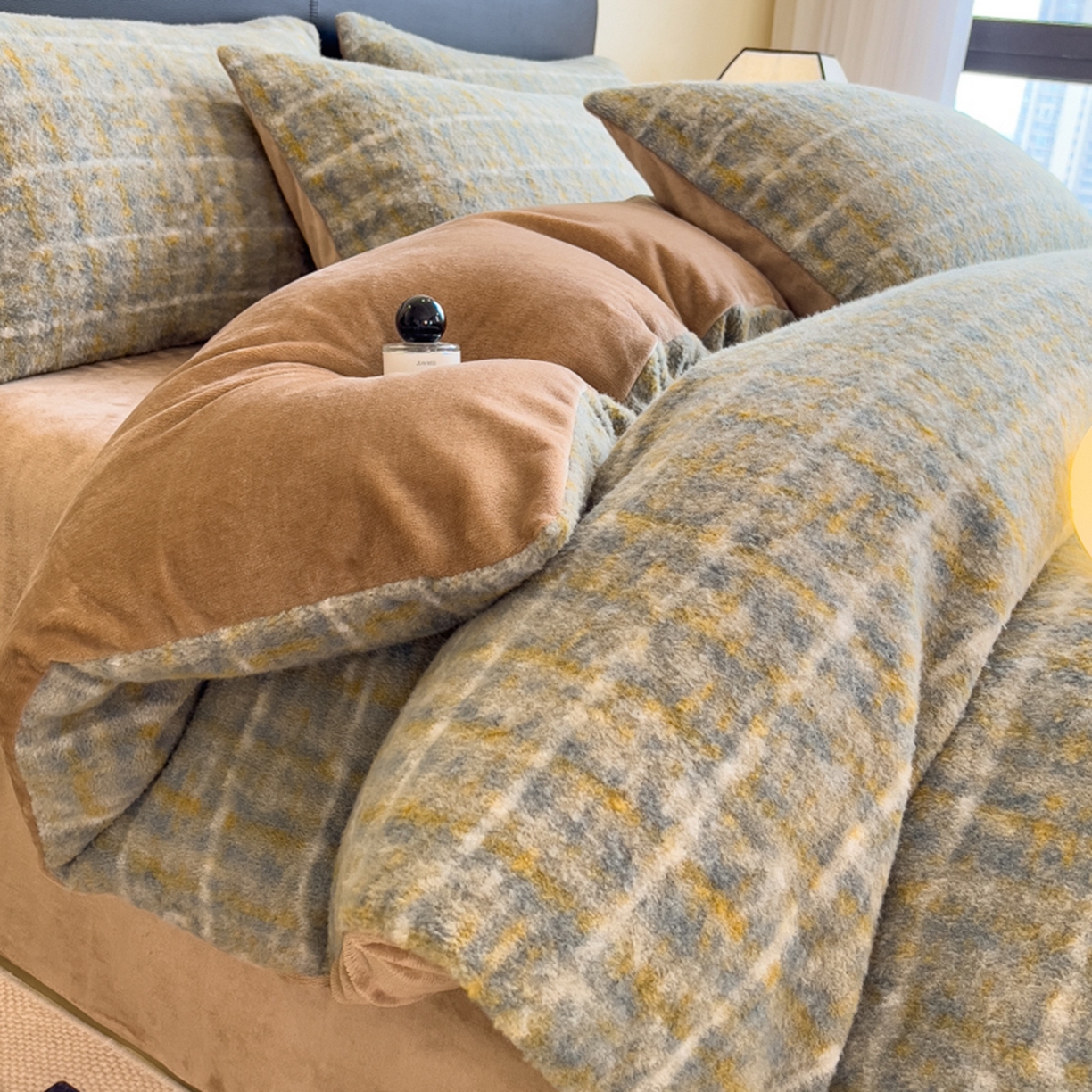 印季家纺 2025新款轻奢简约羊呢绒亲肤保暖四件套 小香彩格