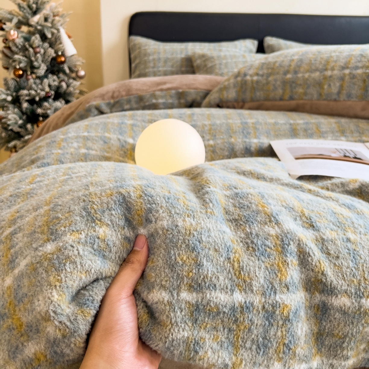 91家纺网 家纺一手货源 找家纺 印季家纺 2025新款轻奢简约羊呢绒亲肤保暖四件套 小香彩格