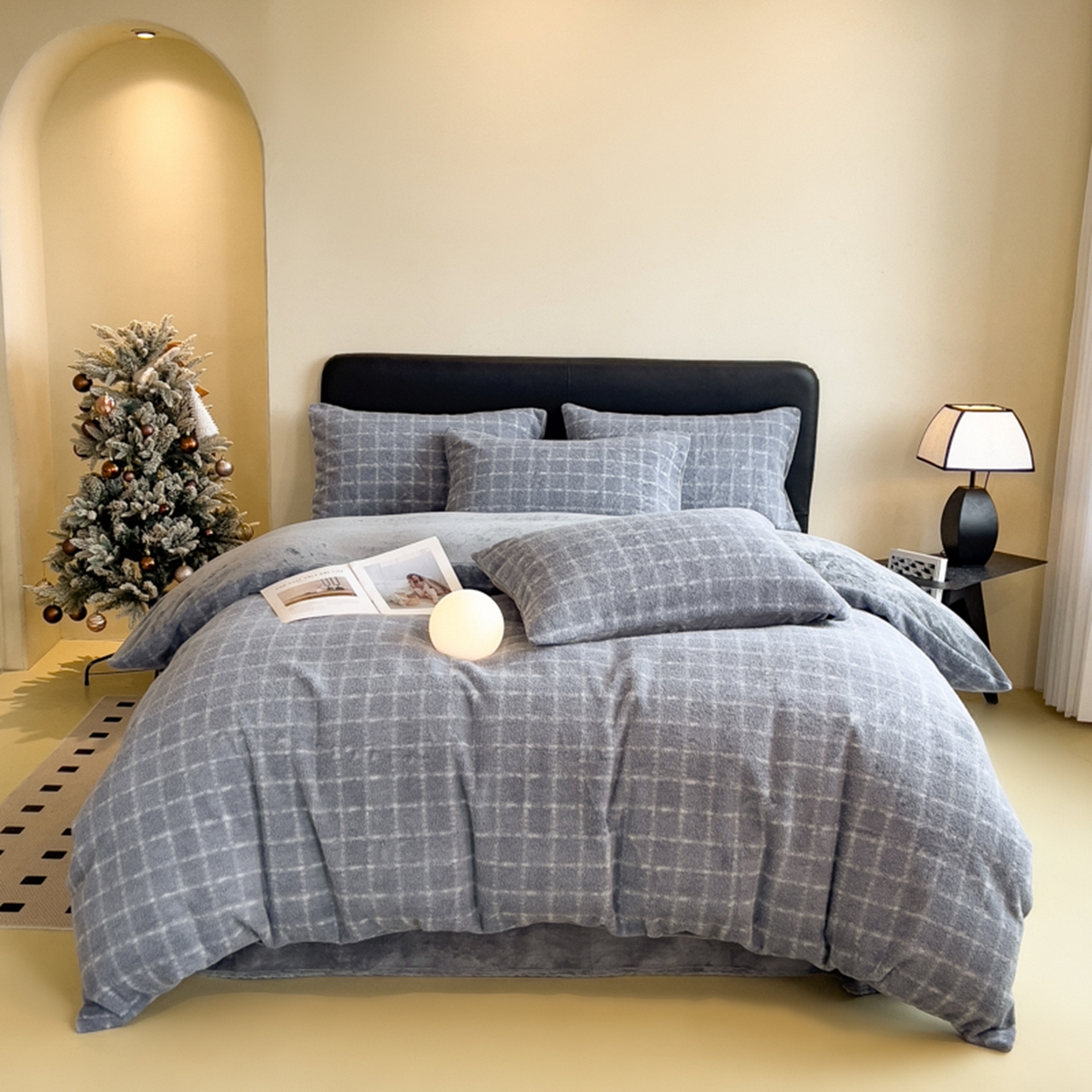 91家纺网 家纺一手货源 找家纺 印季家纺 2025新款轻奢简约羊呢绒亲肤保暖四件套 小香蓝灰格