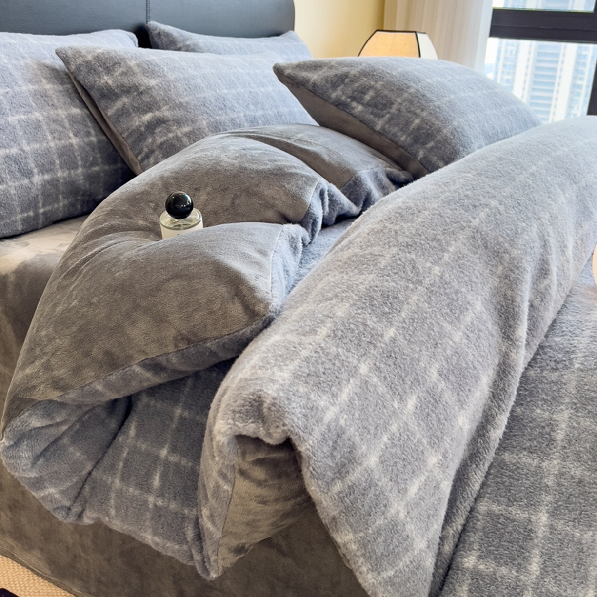 印季家纺 2025新款轻奢简约羊呢绒亲肤保暖四件套 小香蓝灰格