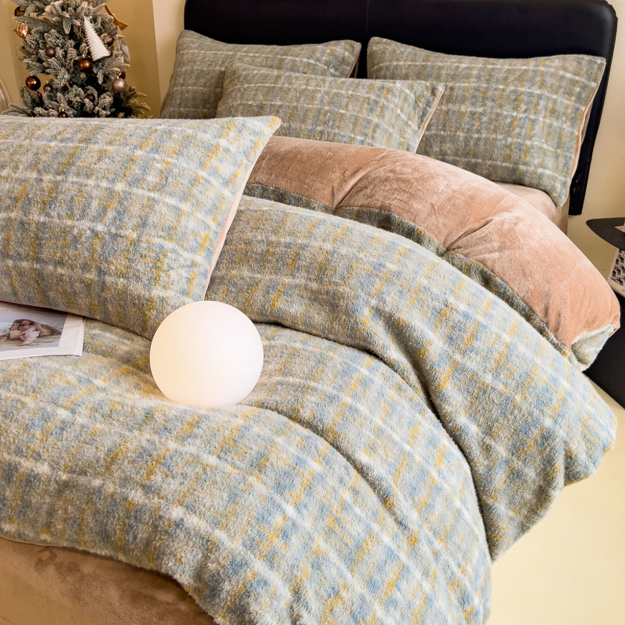 91家纺网 家纺一手货源 找家纺 印季家纺 2025新款轻奢简约羊呢绒亲肤保暖四件套 小香彩格