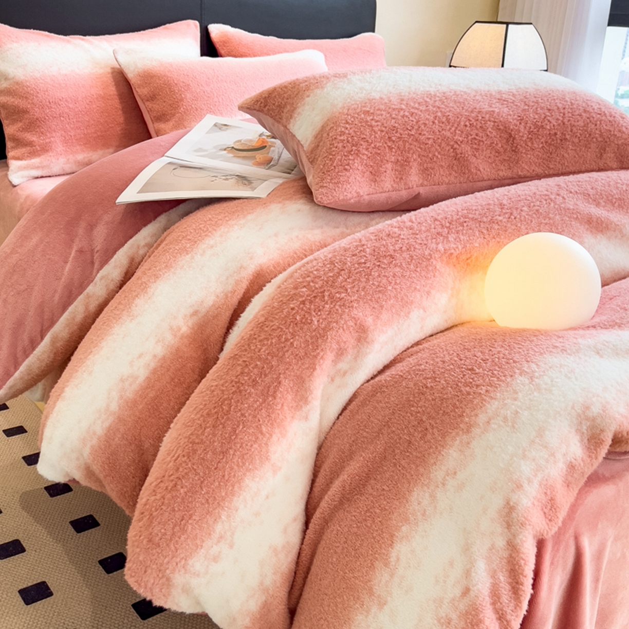 91家纺网 家纺一手货源 找家纺 印季家纺 2025新款轻奢简约羊呢绒亲肤保暖四件套 豆沙大条纹