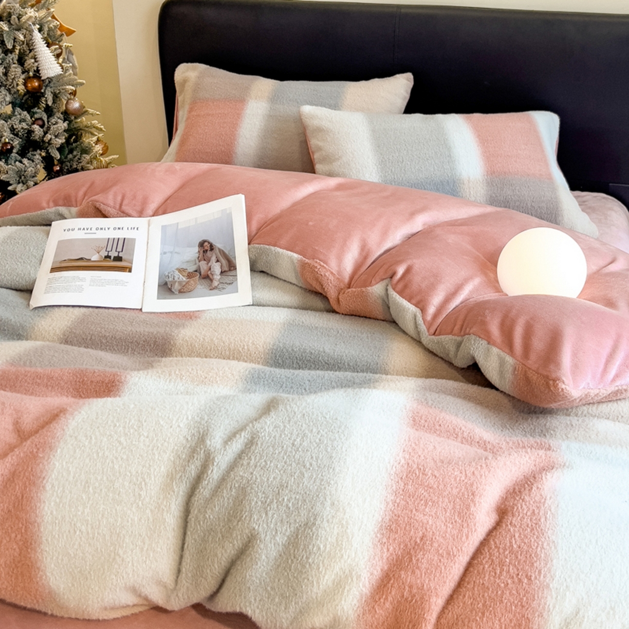 91家纺网 家纺一手货源 找家纺 印季家纺 2025新款轻奢简约羊呢绒亲肤保暖四件套 五彩大格