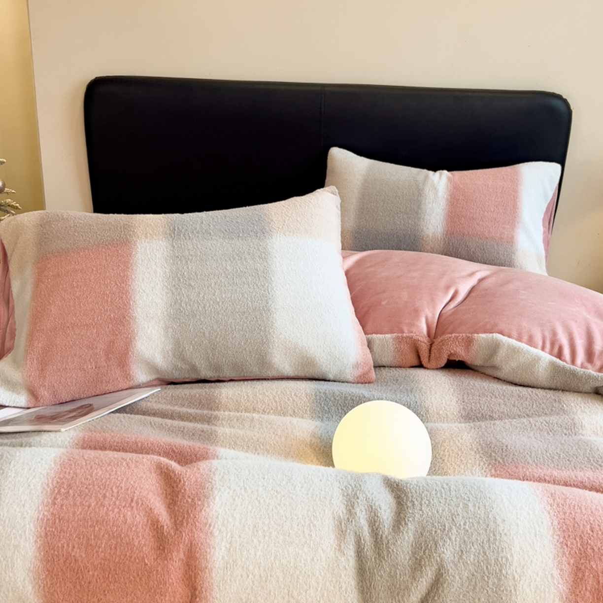 91家纺网 家纺一手货源 找家纺 印季家纺 2025新款轻奢简约羊呢绒亲肤保暖四件套 五彩大格