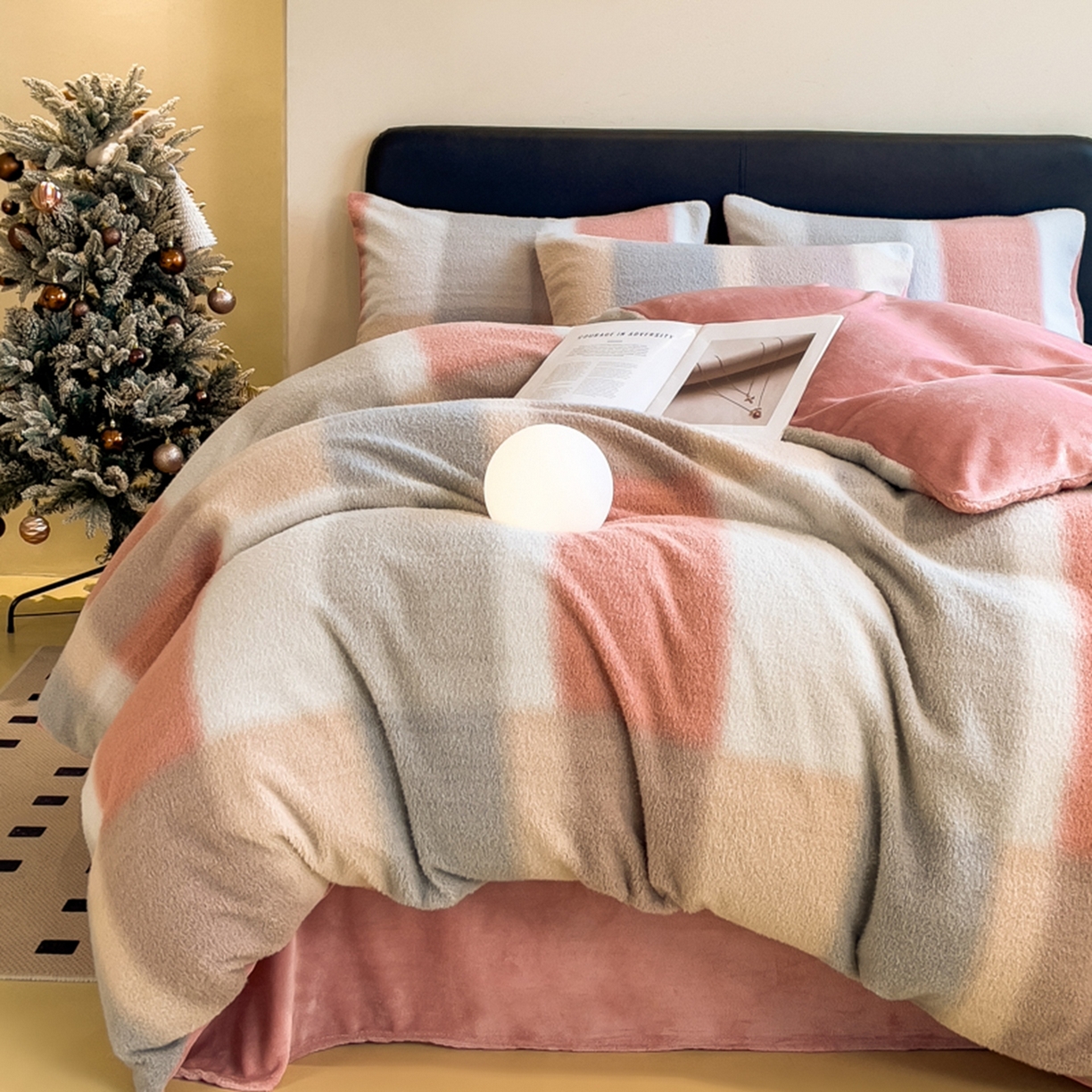 91家纺网 家纺一手货源 找家纺 印季家纺 2025新款轻奢简约羊呢绒亲肤保暖四件套 五彩大格