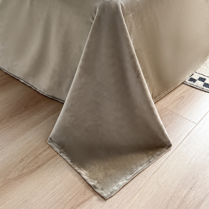 91家纺网 家纺一手货源 找家纺 润肤居 2025新款加厚婴儿绒牛奶绒四件套9斤工艺款宝宝绒 灰咖+蓝色