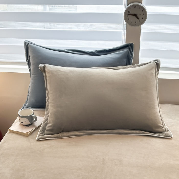 91家纺网 家纺一手货源 找家纺 润肤居 2025新款加厚婴儿绒牛奶绒四件套9斤工艺款宝宝绒 灰咖+蓝色