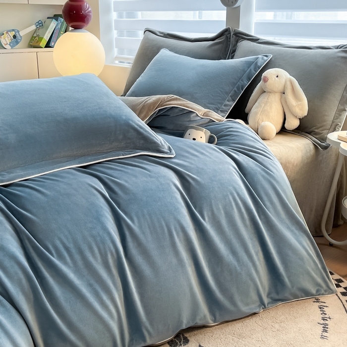 91家纺网 家纺一手货源 找家纺 润肤居 2025新款加厚婴儿绒牛奶绒四件套9斤工艺款宝宝绒 蓝色+灰咖