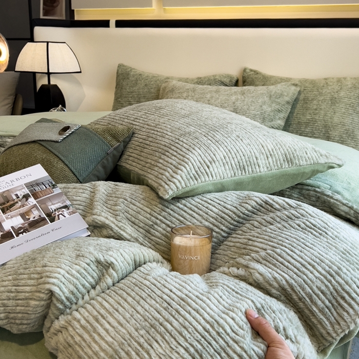 91家纺网 家纺一手货源 找家纺 （总）印季家纺 2025新款针织兔毛条纹四件套