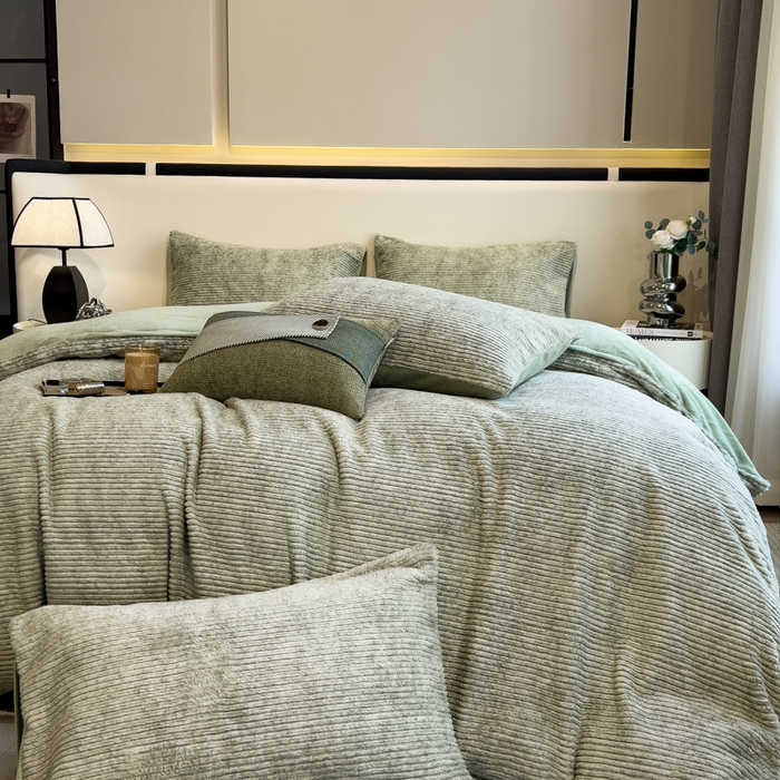 91家纺网 家纺一手货源 找家纺 （总）印季家纺 2025新款针织兔毛条纹四件套