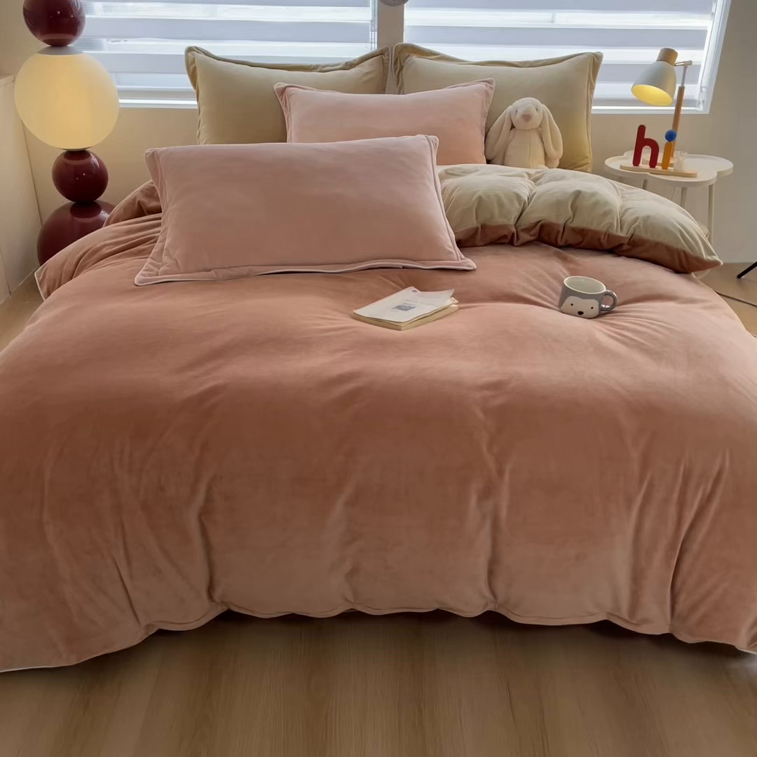 91家纺网 家纺一手货源 找家纺 润肤居 2025新款加厚婴儿绒牛奶绒四件套9斤工艺款宝宝绒 奶油橘+米驼