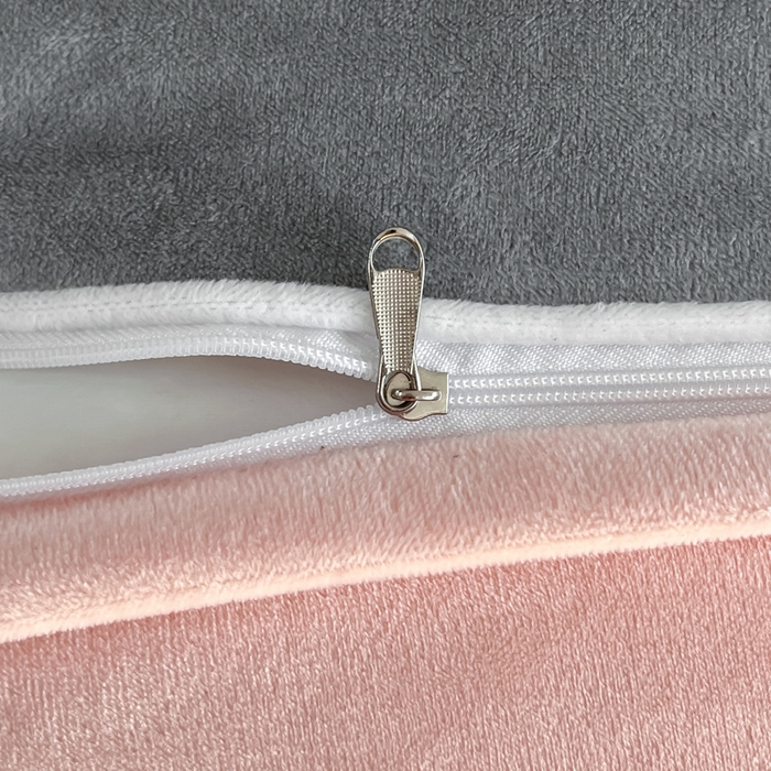 91家纺网 家纺一手货源 找家纺 润肤居 2025新款加厚婴儿绒牛奶绒四件套9斤工艺款宝宝绒 皮粉+灰色