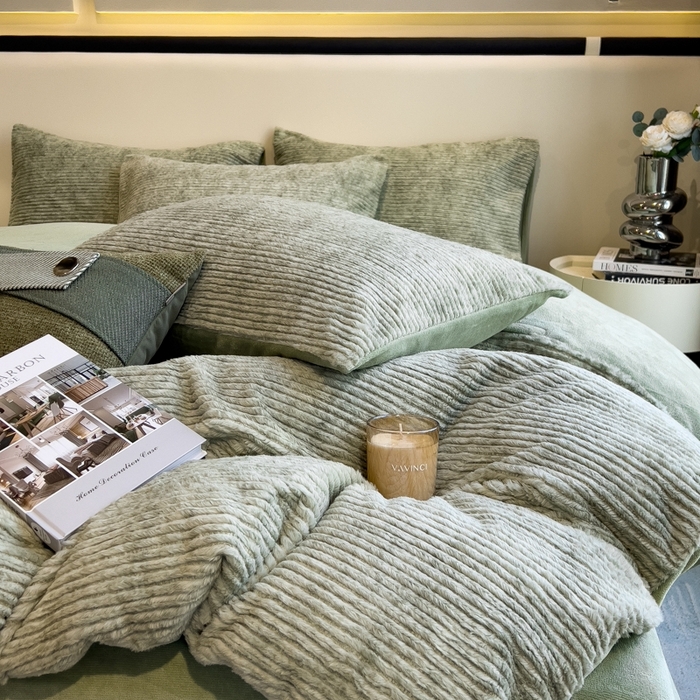 91家纺网 家纺一手货源 找家纺 印季家纺 2025新款针织兔毛条纹四件套 草绿-草绿