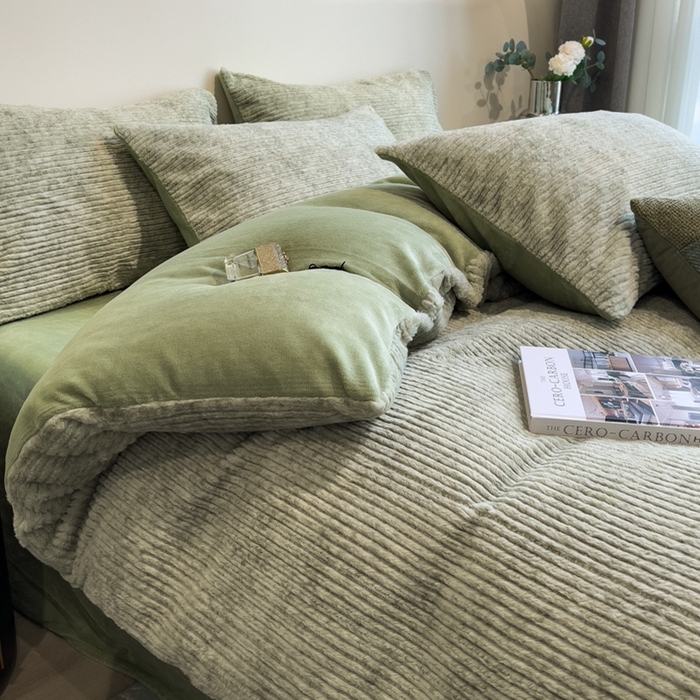 91家纺网 家纺一手货源 找家纺 印季家纺 2025新款针织兔毛条纹四件套 草绿-草绿