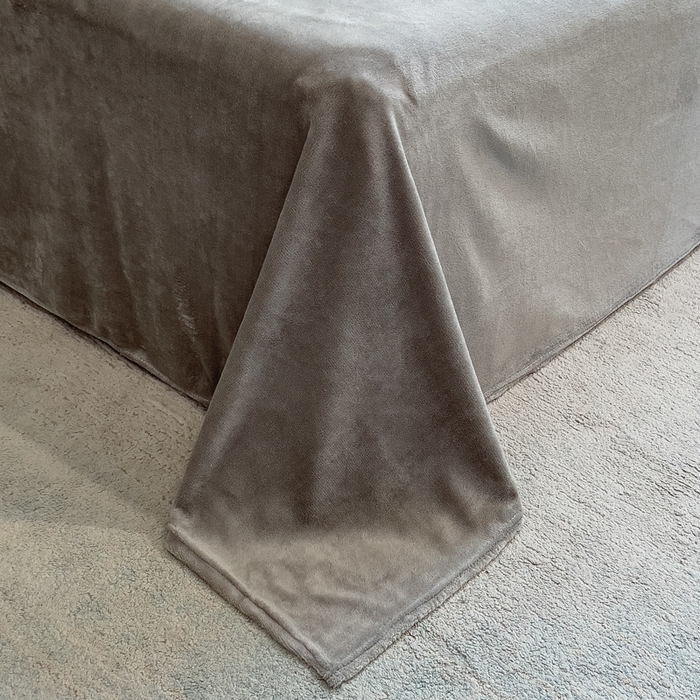 91家纺网 家纺一手货源 找家纺 印季家纺 2025新款针织兔毛条纹四件套 浅灰-马丁灰