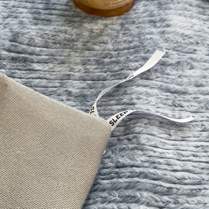 91家纺网 家纺一手货源 找家纺 印季家纺 2025新款针织兔毛条纹四件套 蓝灰-马丁灰