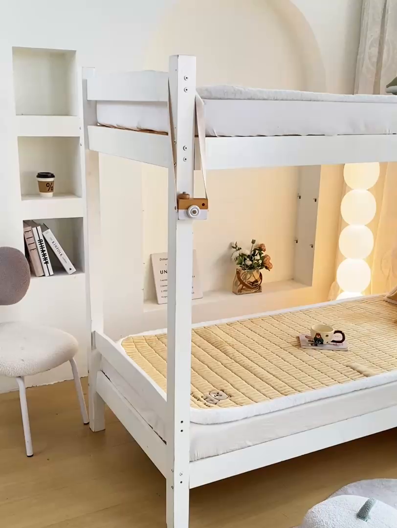 91家纺网 家纺一手货源 找家纺 梦初语 2025新款纯色牛奶绒贴布绣床垫褥冬季加绒加厚防滑学生宿舍 -直播爆款（面料175克-夹棉200克-底布80克防滑滴塑布） 维尼-咖