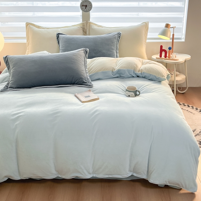 91家纺网 家纺一手货源 找家纺 润肤居 2025新款加厚婴儿绒牛奶绒四件套9斤工艺款宝宝绒 浅蓝+米白