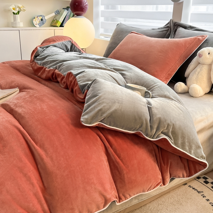 91家纺网 家纺一手货源 找家纺 润肤居 2025新款加厚婴儿绒牛奶绒四件套9斤工艺款宝宝绒 砖红+灰色