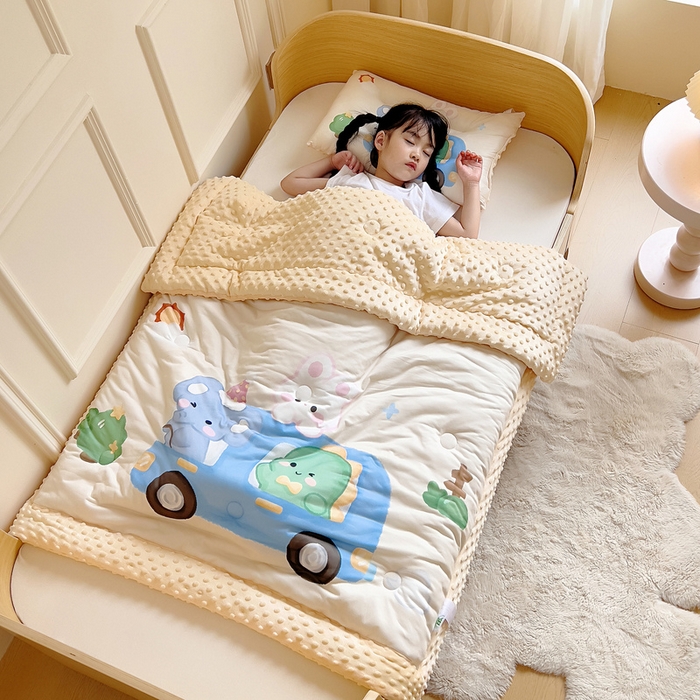 91家纺网 家纺一手货源 找家纺 鱼宝 2025新款大版针织棉豆豆被被子被芯 巴士动物