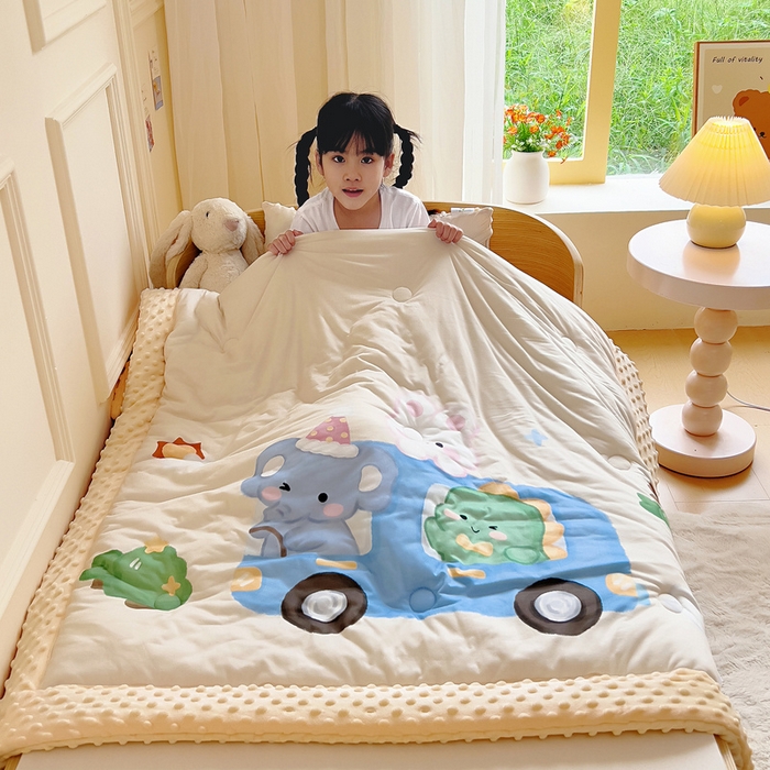 91家纺网 家纺一手货源 找家纺 鱼宝 2025新款大版针织棉豆豆被被子被芯 巴士动物