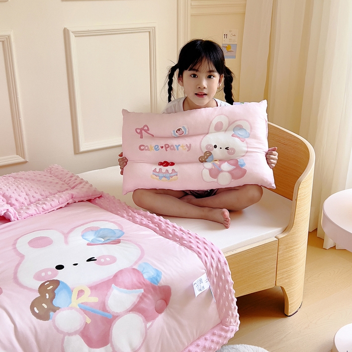 91家纺网 家纺一手货源 找家纺 鱼宝 2025新款大版针织棉豆豆被被子被芯 小兔森妮