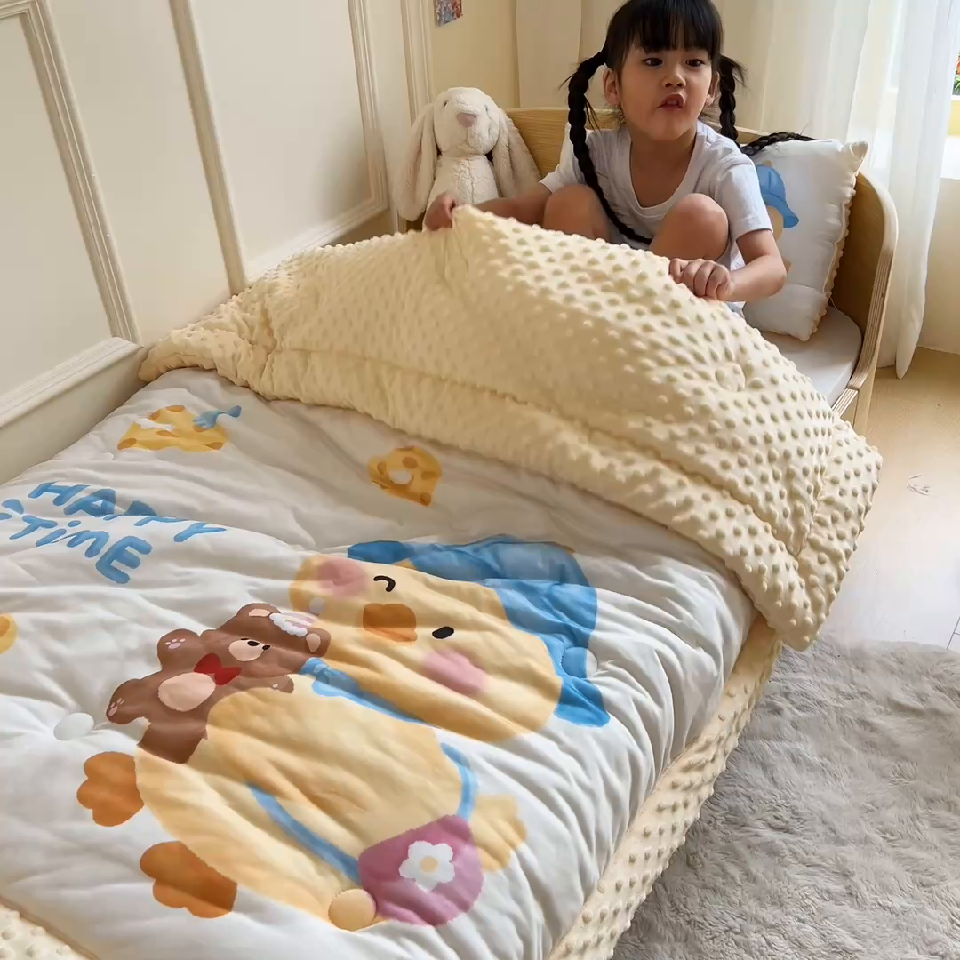 91家纺网 家纺一手货源 找家纺 鱼宝 2025新款大版针织棉豆豆被被子被芯 快乐鸭