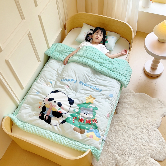 91家纺网 家纺一手货源 找家纺 鱼宝 2025新款大版针织棉豆豆被被子被芯 圣诞熊猫