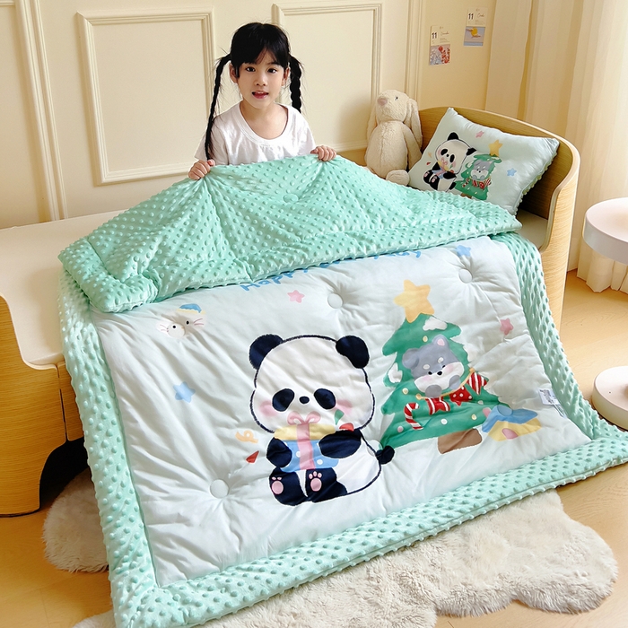 91家纺网 家纺一手货源 找家纺 鱼宝 2025新款大版针织棉豆豆被被子被芯 圣诞熊猫