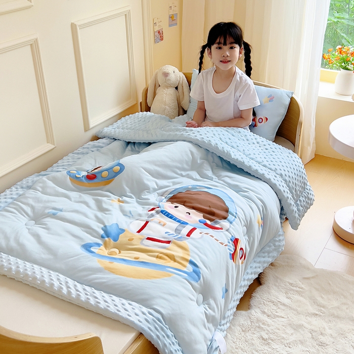 91家纺网 家纺一手货源 找家纺 鱼宝 2025新款大版针织棉豆豆被被子被芯 星际王子