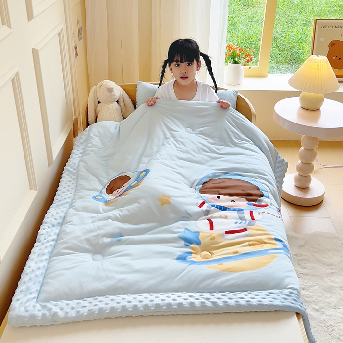 91家纺网 家纺一手货源 找家纺 鱼宝 2025新款大版针织棉豆豆被被子被芯 星际王子