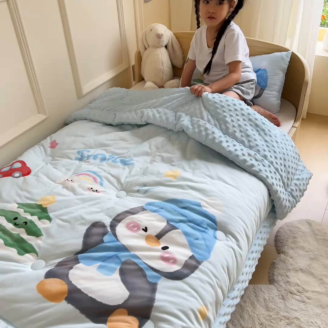 91家纺网 家纺一手货源 找家纺 鱼宝 2025新款大版针织棉豆豆被被子被芯 小企鹅