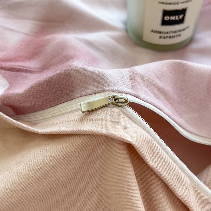 91家纺网 家纺一手货源 找家纺 印季家纺 2025新款数码印花全棉纯棉加厚磨毛四件套 花海（粉）