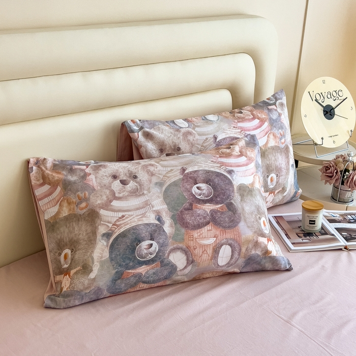 91家纺网 家纺一手货源 找家纺 印季家纺 2025新款数码印花全棉纯棉加厚磨毛四件套 梦幻熊熊（桔）