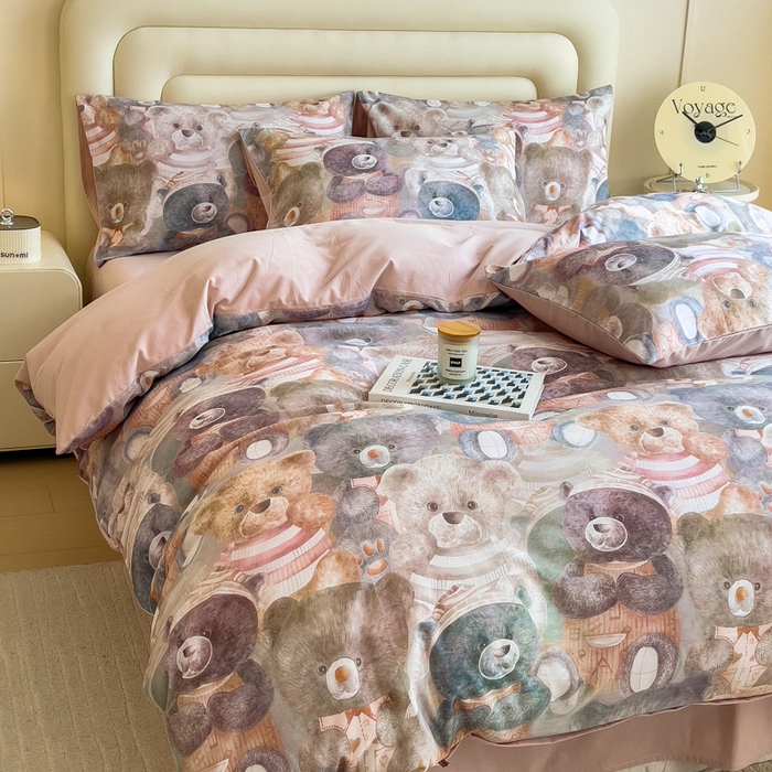 91家纺网 家纺一手货源 找家纺 印季家纺 2025新款数码印花全棉纯棉加厚磨毛四件套 梦幻熊熊（桔）