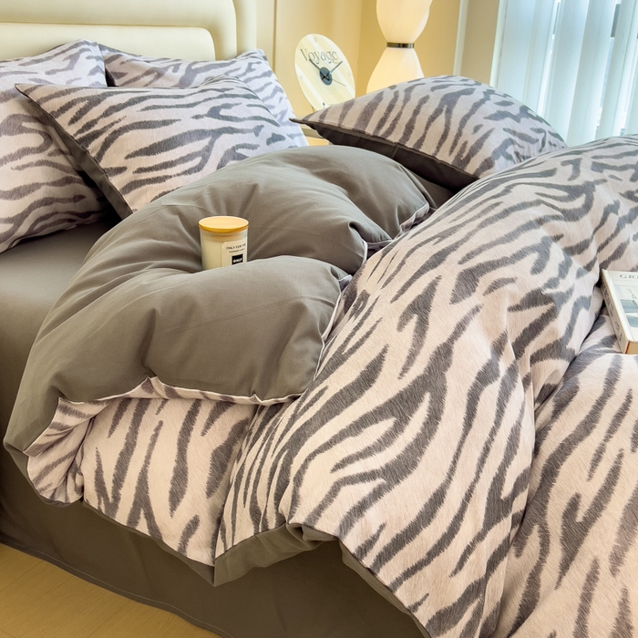 91家纺网 家纺一手货源 找家纺 印季家纺 2025新款数码印花全棉纯棉加厚磨毛四件套 星光条纹（灰）