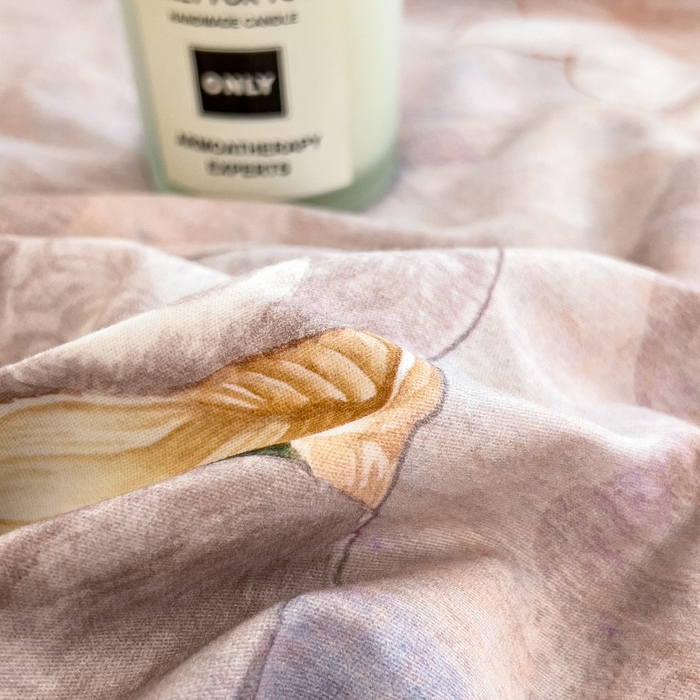 91家纺网 家纺一手货源 找家纺 印季家纺 2025新款数码印花全棉纯棉加厚磨毛四件套 熊熊童话（紫）