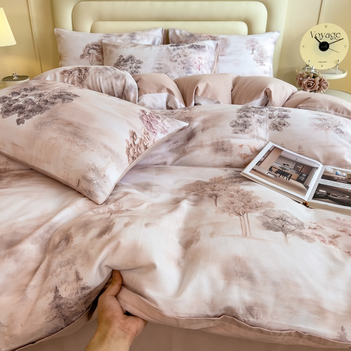 91家纺网 家纺一手货源 找家纺 印季家纺 2025新款数码印花全棉纯棉加厚磨毛四件套 雨若青烟（粉）