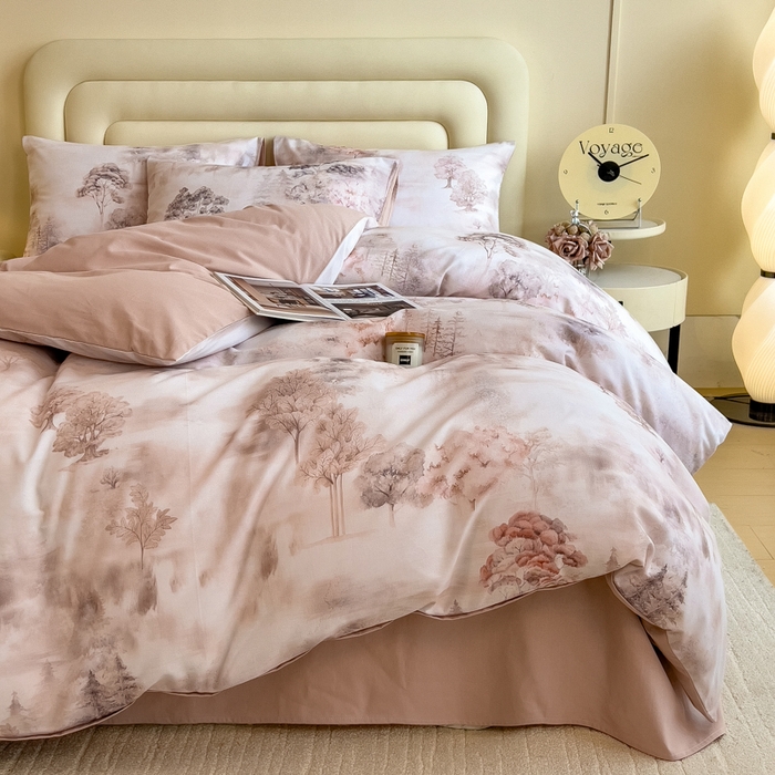 91家纺网 家纺一手货源 找家纺 印季家纺 2025新款数码印花全棉纯棉加厚磨毛四件套 雨若青烟（粉）