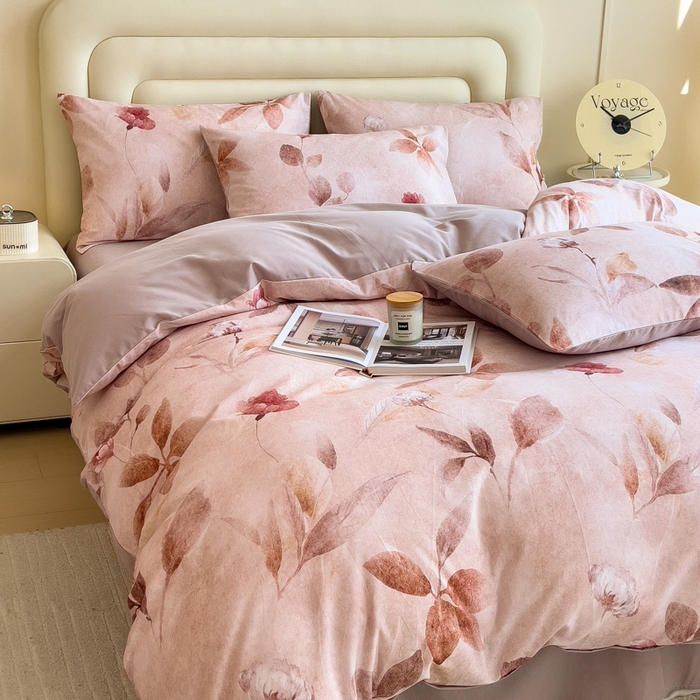 91家纺网 家纺一手货源 找家纺 印季家纺 2025新款数码印花全棉纯棉加厚磨毛四件套 云初（粉）