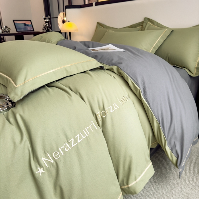 91家纺网 家纺一手货源 找家纺 印季家纺 2025新款绣花一字绣全棉纯棉加厚磨毛四件套 松柏绿-深灰