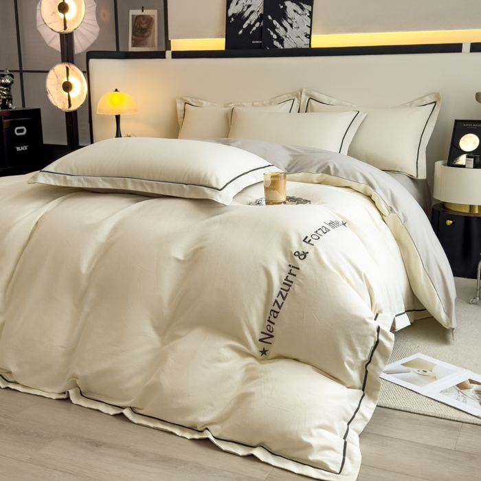 91家纺网 家纺一手货源 找家纺 印季家纺 2025新款绣花一字绣全棉纯棉加厚磨毛四件套 奶昔白-星空银