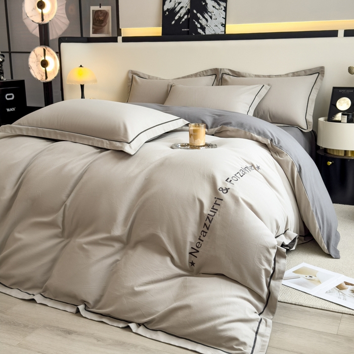 91家纺网 家纺一手货源 找家纺 印季家纺 2025新款绣花一字绣全棉纯棉加厚磨毛四件套 星空银-深灰