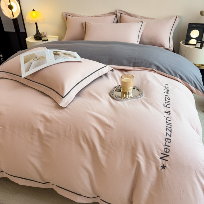 91家纺网 家纺一手货源 找家纺 印季家纺 2025新款绣花一字绣全棉纯棉加厚磨毛四件套 海棠粉-深灰